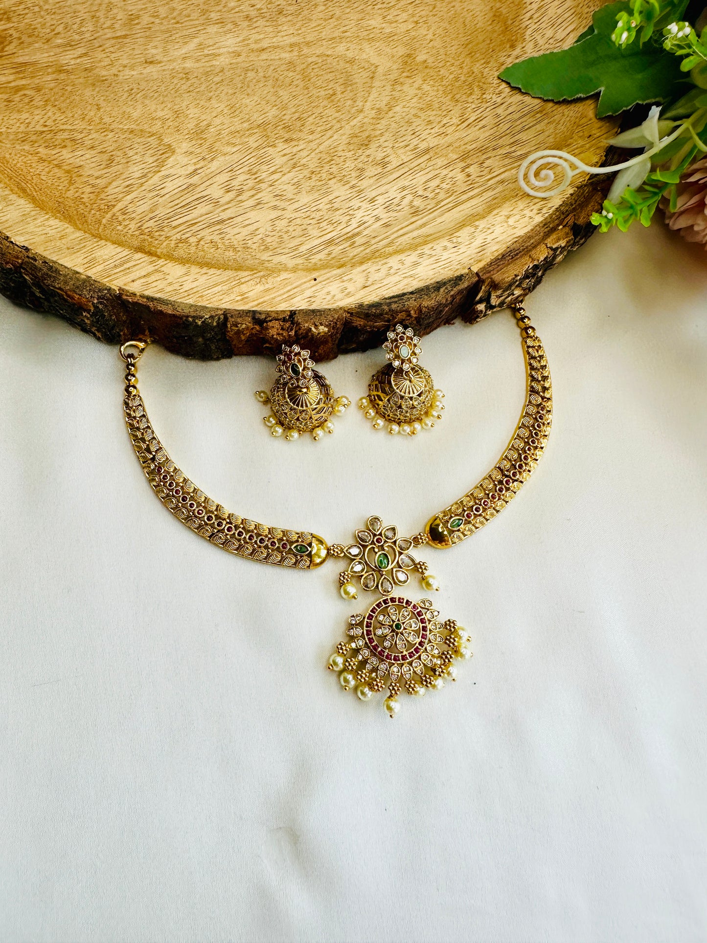 AD Studded Temple Polish Hasli Set