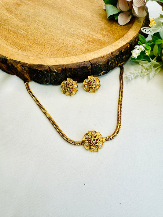 Single Flower Choker Set