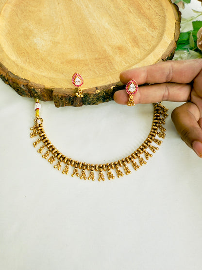 Sleek Kundan Ghungroo Necklace Set