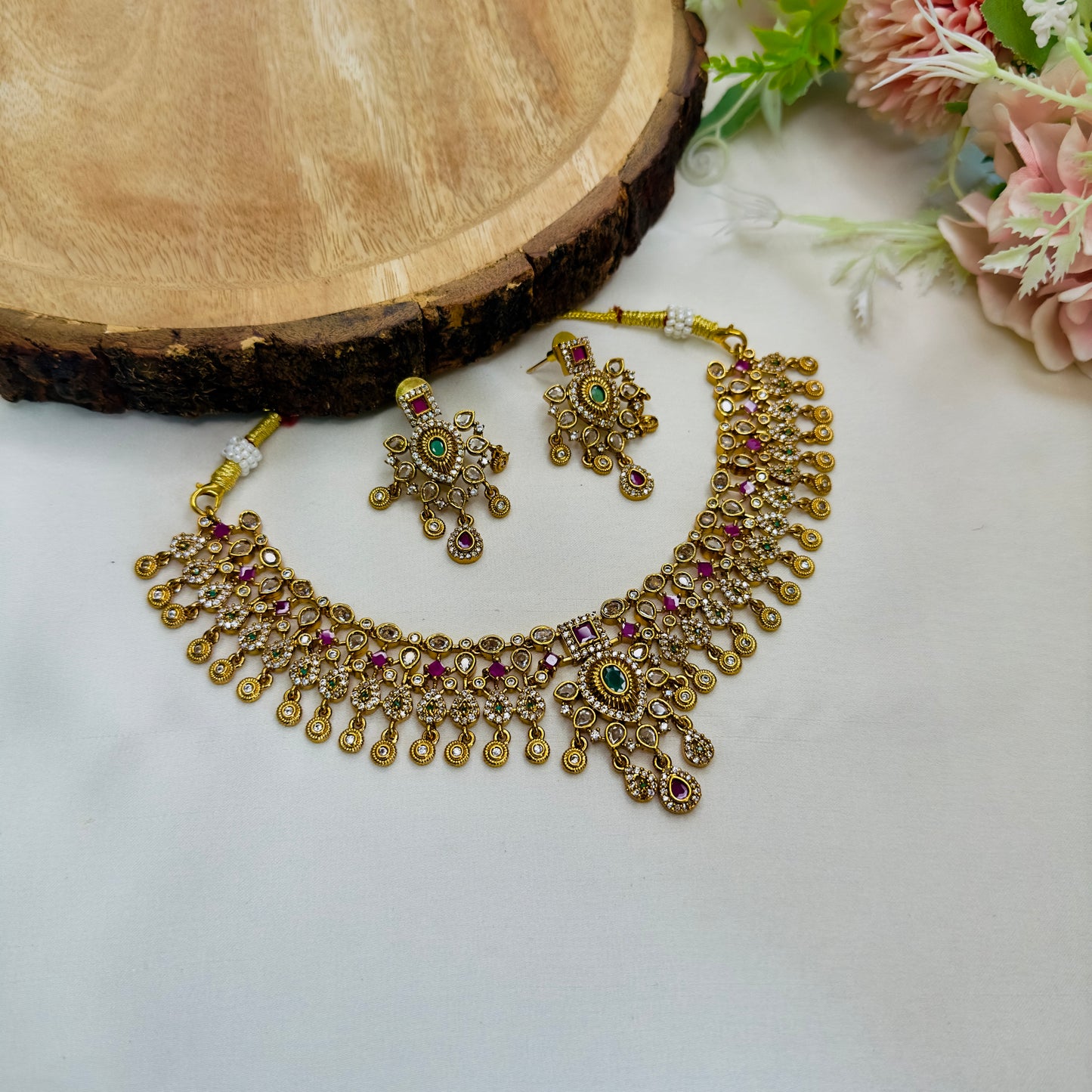 Beautiful Intricate Design Necklace Set