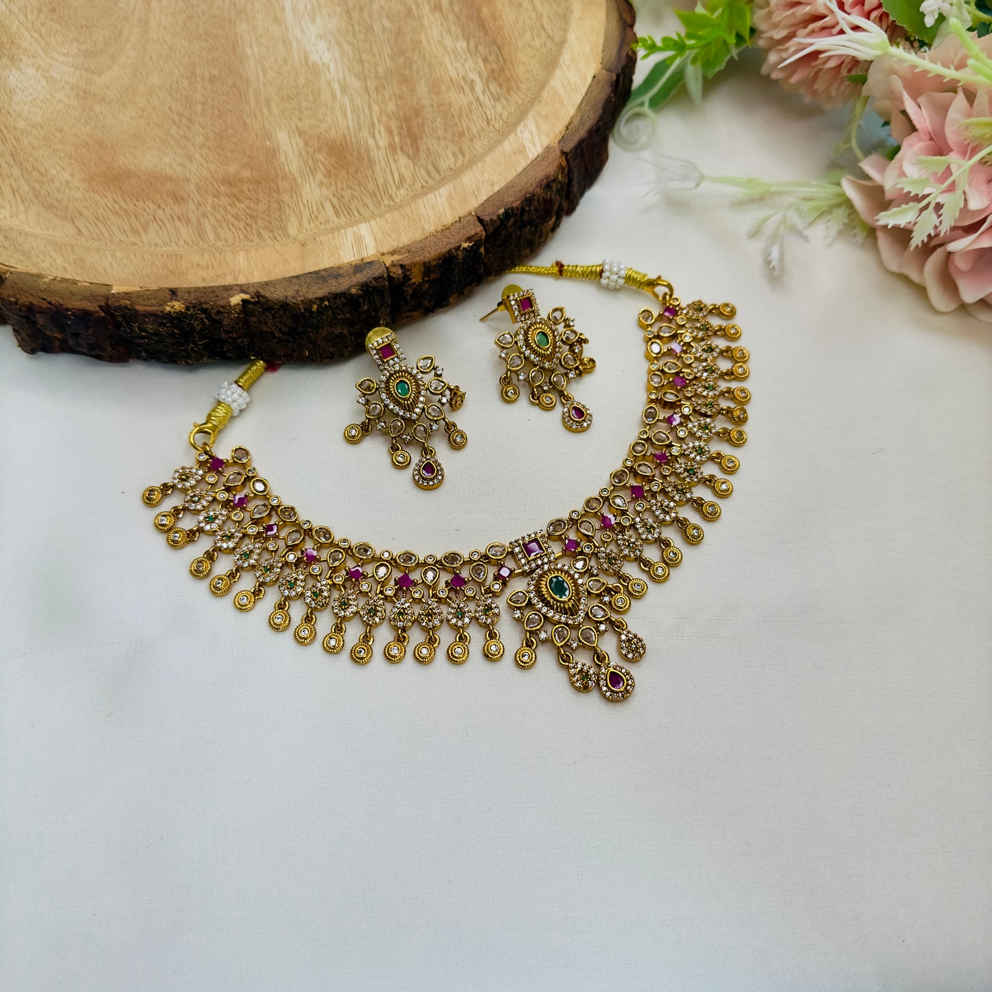 Beautiful Intricate Design Necklace Set