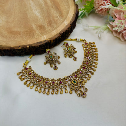 Beautiful Intricate Design Necklace Set