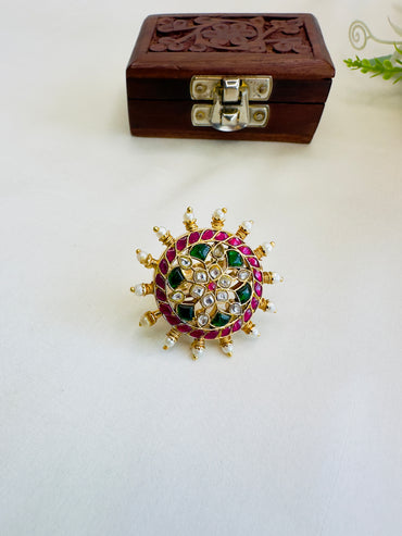 Jadau Mid size Ring