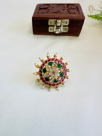 Jadau Mid size Ring