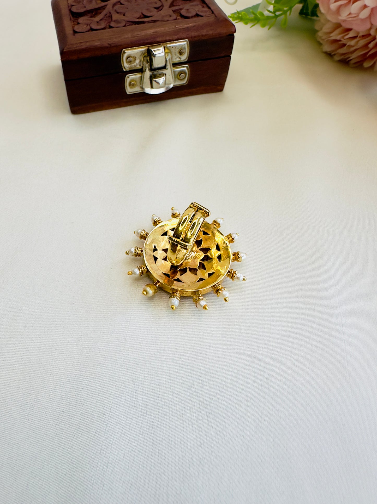 Jadau Mid size Ring