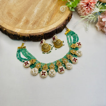 White Pendant Rajwadi Necklace Set