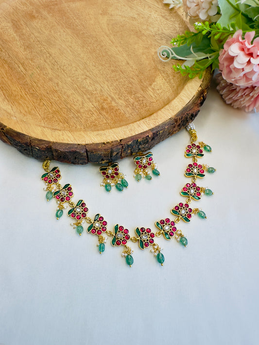 Jadau Flower motif Necklace Set