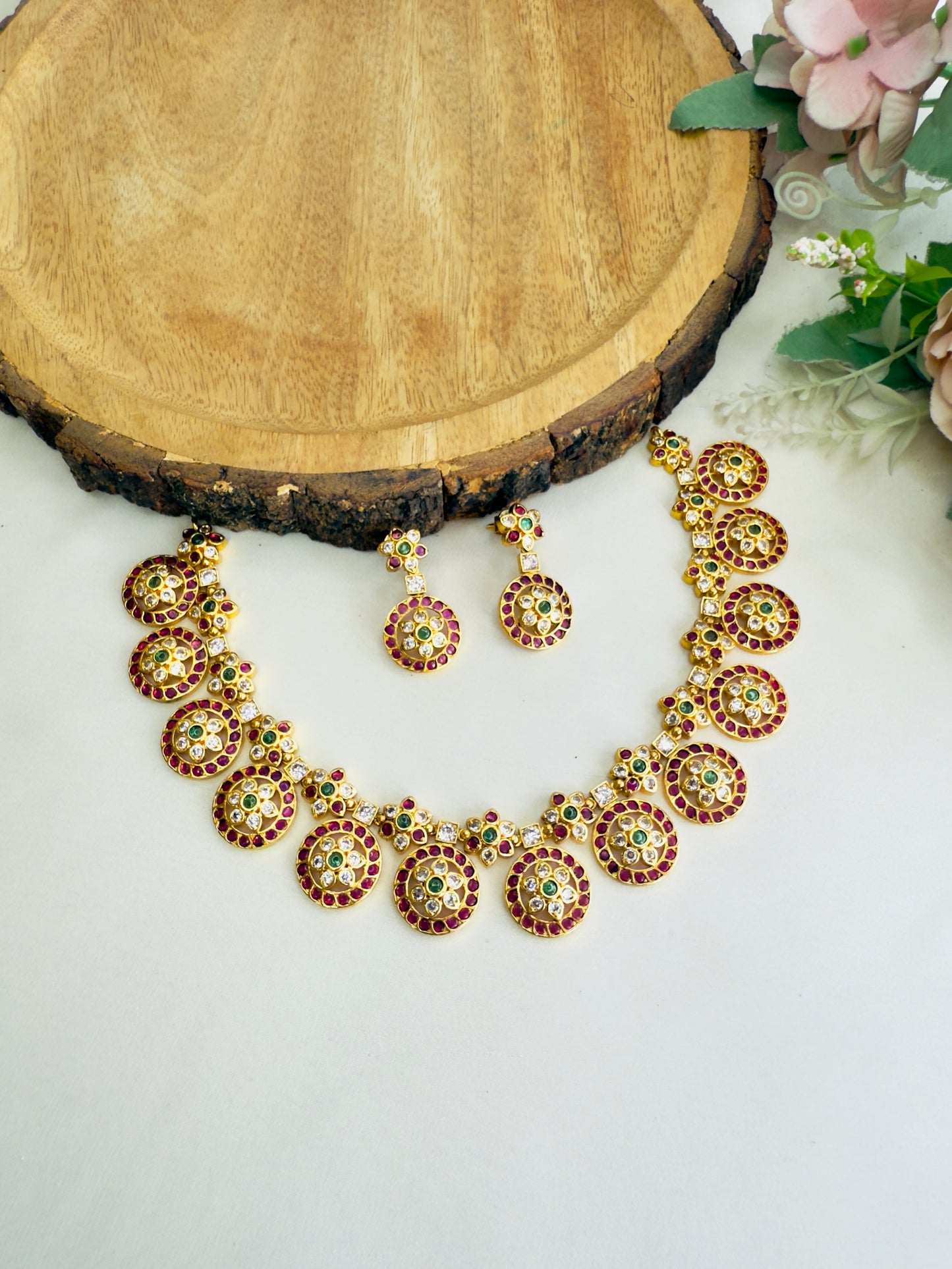 Round Pendant AD Necklace Set