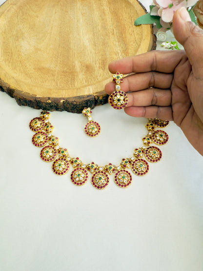 Round Pendant AD Necklace Set