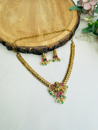 Jadau Lakshmi Necklace Set