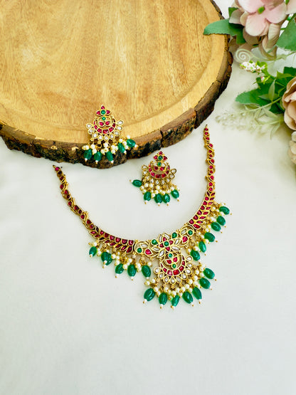 Jadau Necklace Set