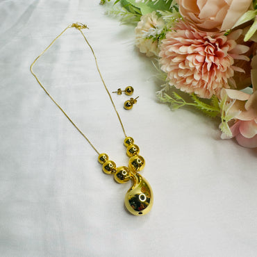 18K Gold Plated Short Necklace with earrings