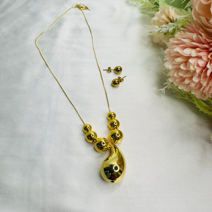 18K Gold Plated Short Necklace with earrings