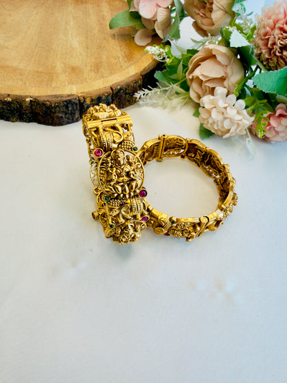 Lakshmi ji Motif Bangles