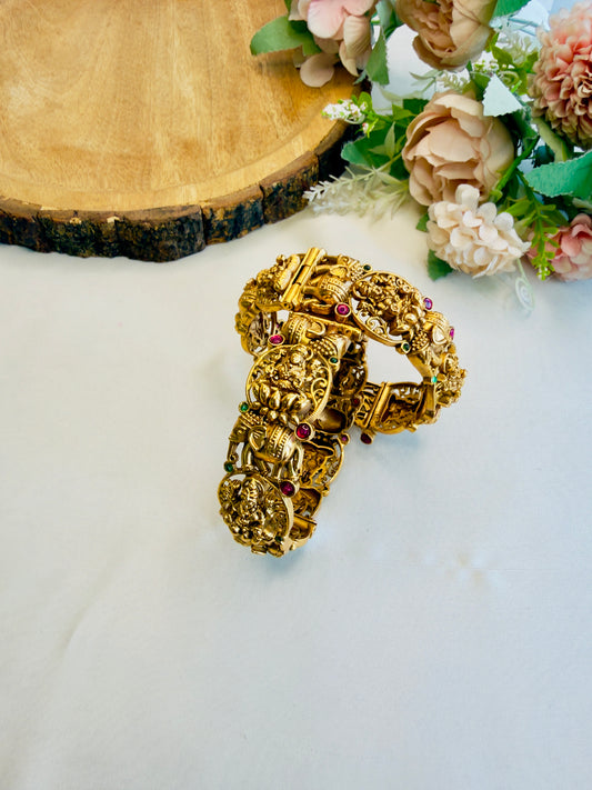 Lakshmi ji Motif Bangles