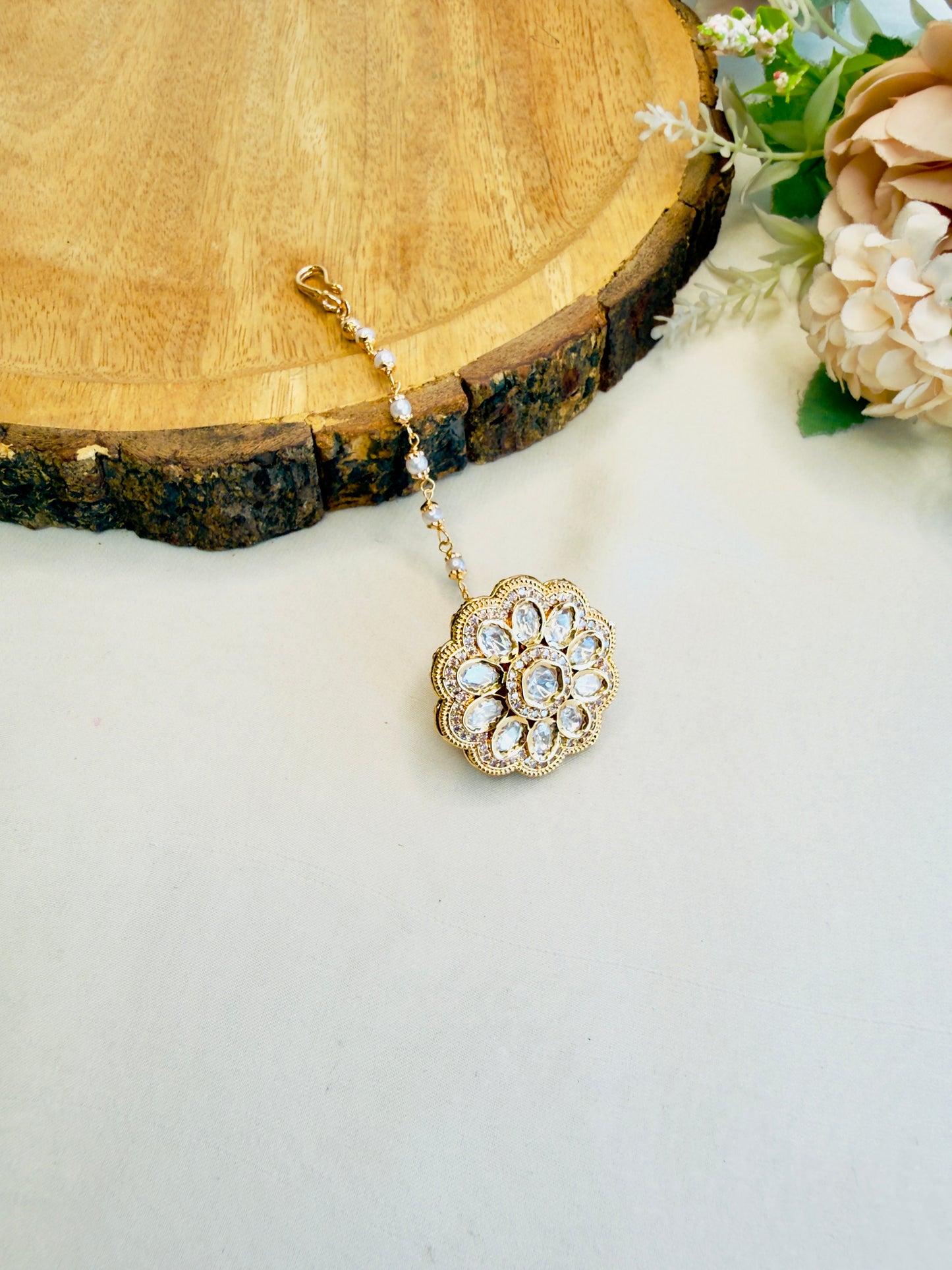 Flower Design Kundan Borla