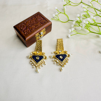 Golden Tone Kundan Carving Stone Earrings