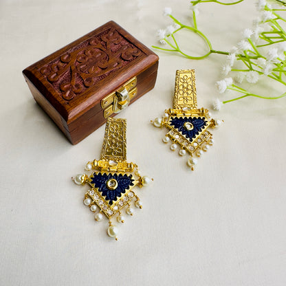 Golden Tone Kundan Carving Stone Earrings