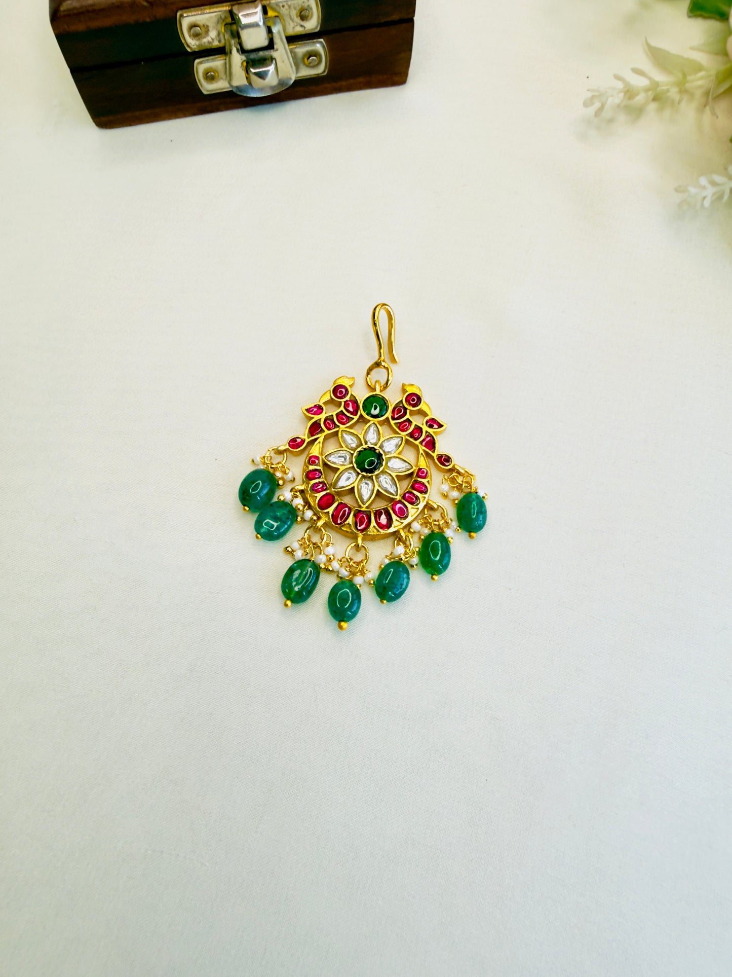 Short Peacock Jadau Mang Tika