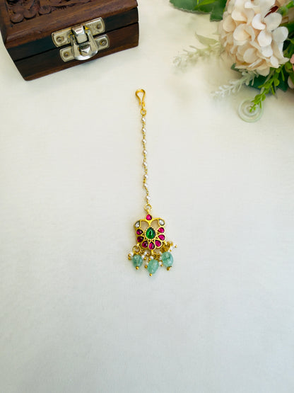 Multicolor Jadau Mang tika