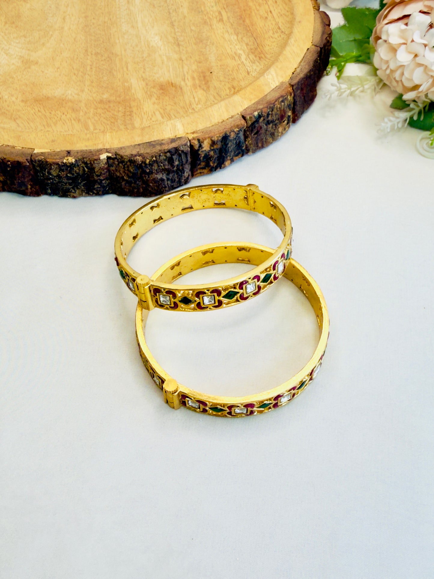 Jadau Multicolor Bangles