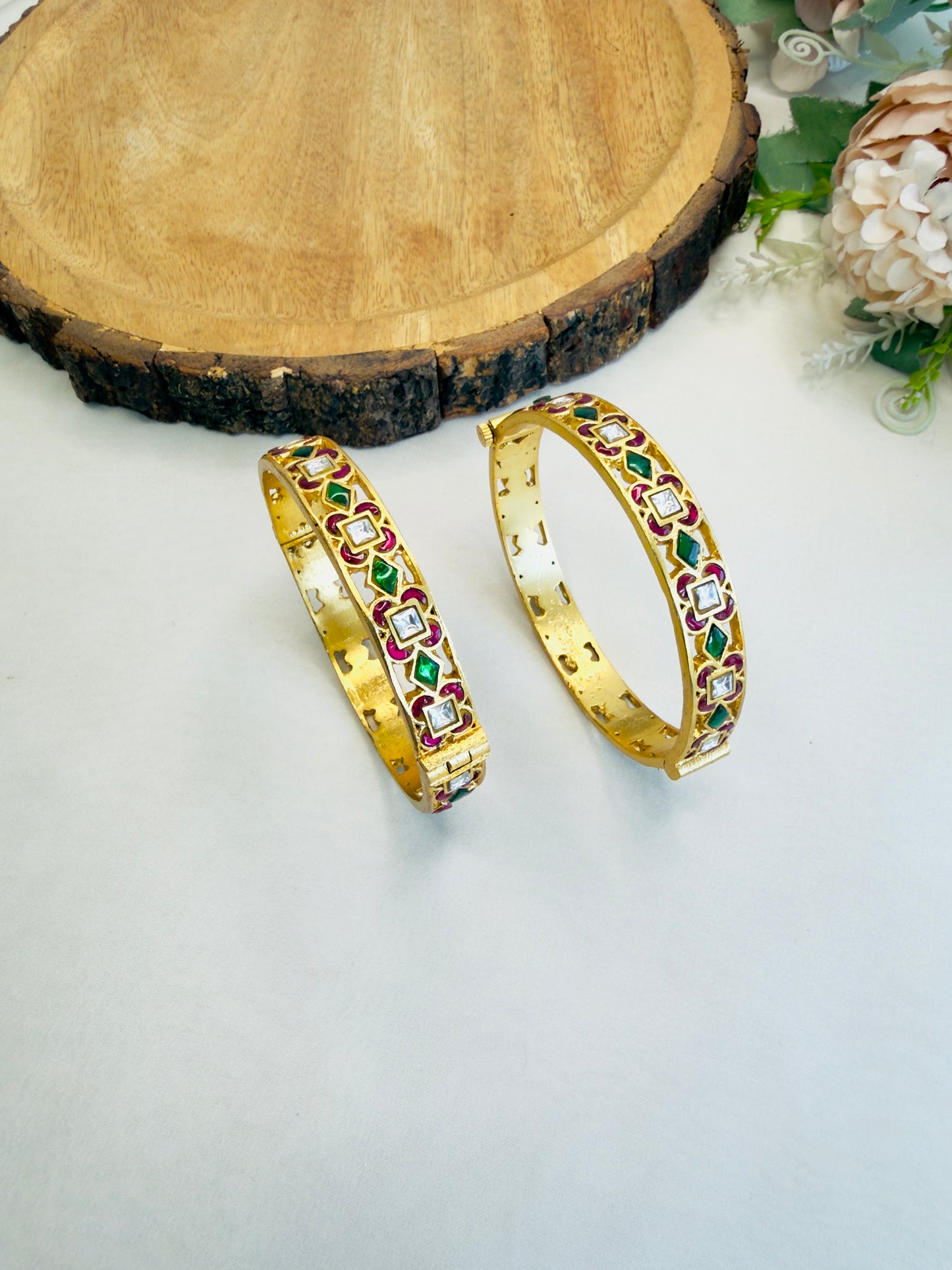 Jadau Multicolor Bangles