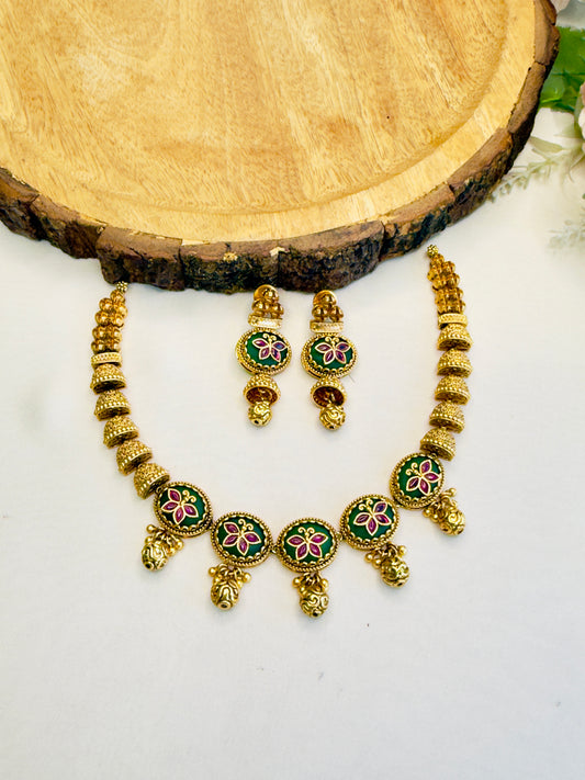 Beautiful Sleek Gold look alike Necklace set