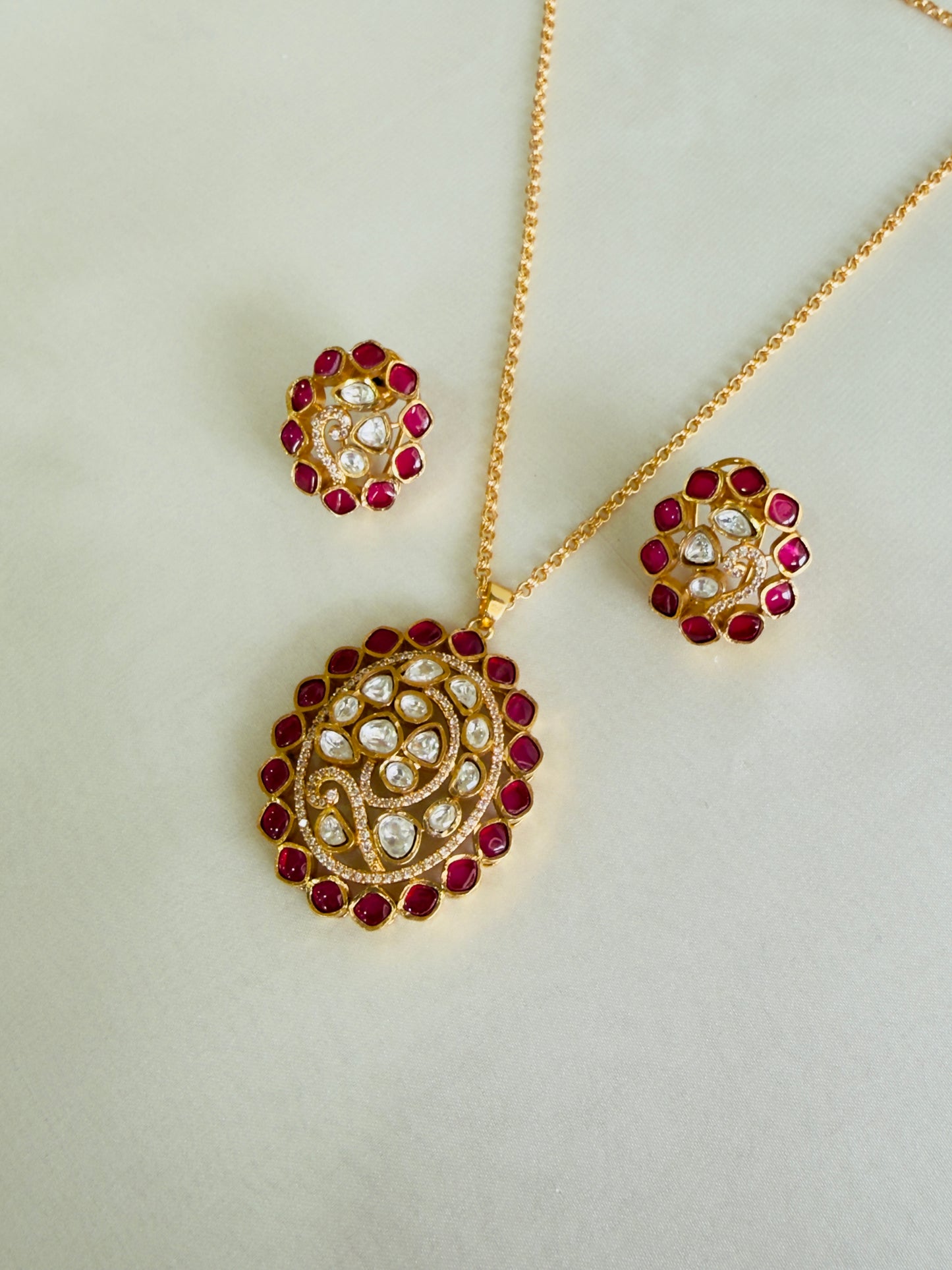 Moissanite Chain Pendant Set