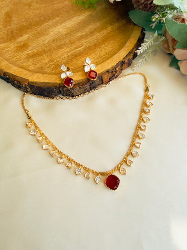 Silver Foiled Kundan Sleek Necklace Set