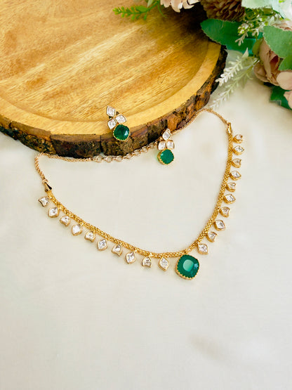 Silver Foiled Kundan Sleek Necklace Set