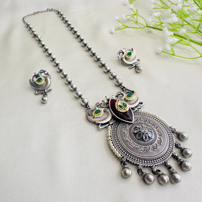 Mutter Mala Pachi Kundan Pendant Set