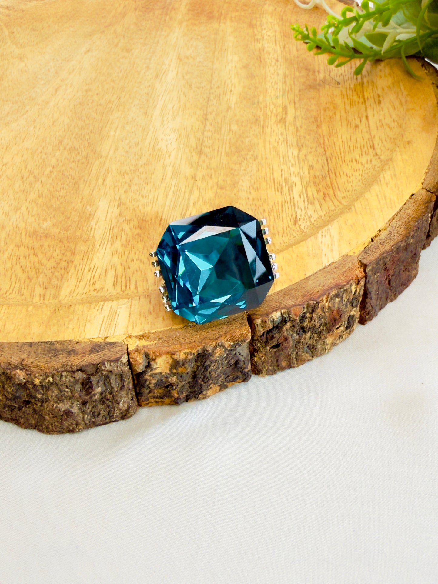 Single Sorowski Ring