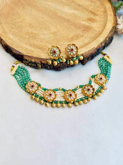 Five Flower Choker Set