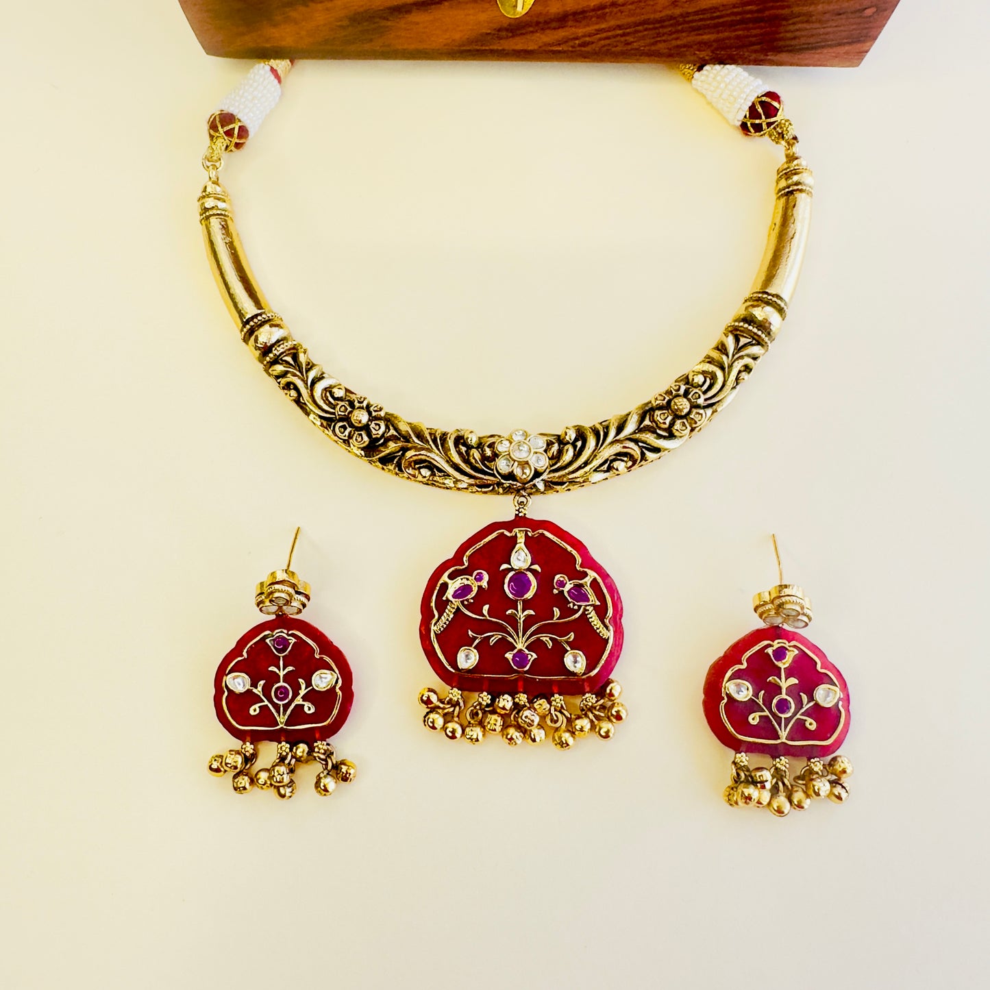 Antique Gold Polish Carved Hasli with Earrings