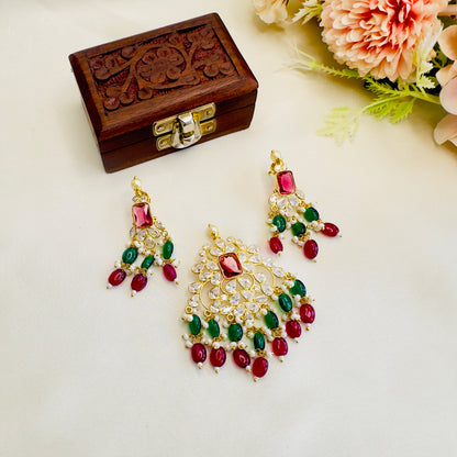 Kundan Pendant Earrings Set