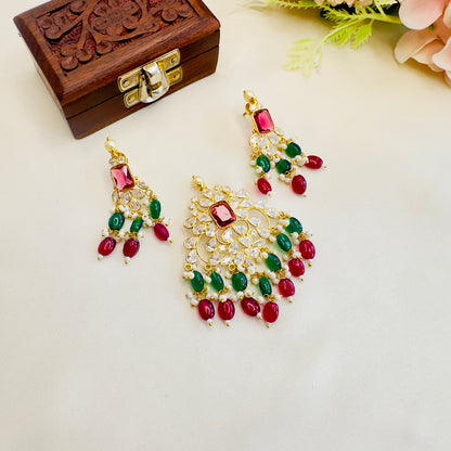 Kundan Pendant Earrings Set