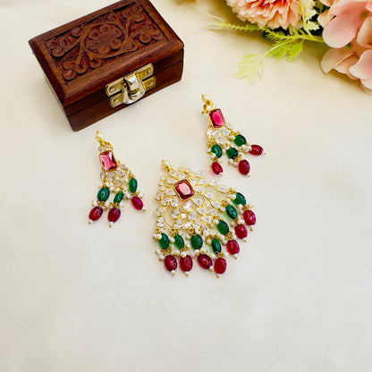 Kundan Pendant Earrings Set