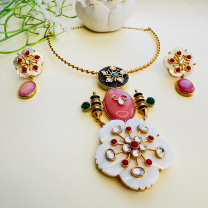 Monalisa Kundan Fusion Hasli with earrings