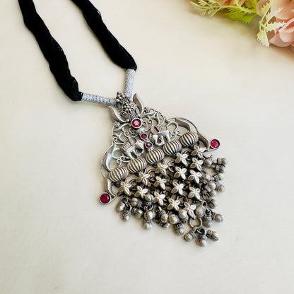 Long Thread Silver pendant