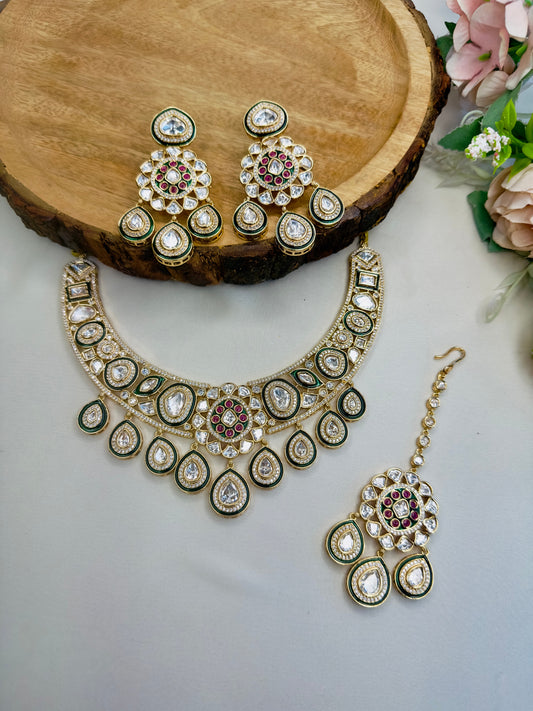 Beautiful Moissanite set with Mangtika