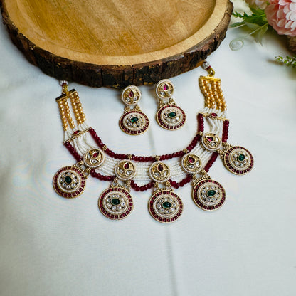 Five Round Pendant Rajwadi Necklace Set