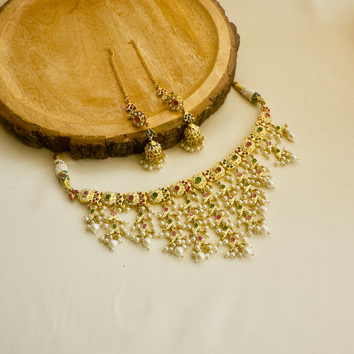 Beautiful Jadau Necklace Set