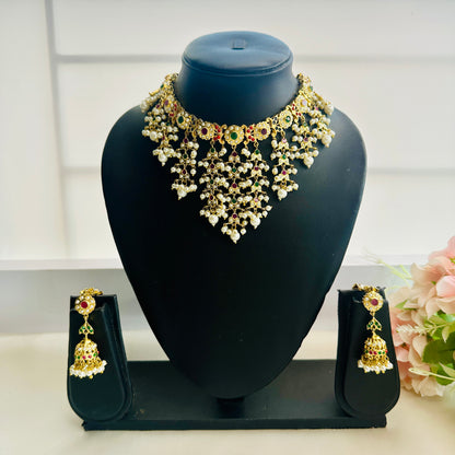 Beautiful Jadau Necklace Set