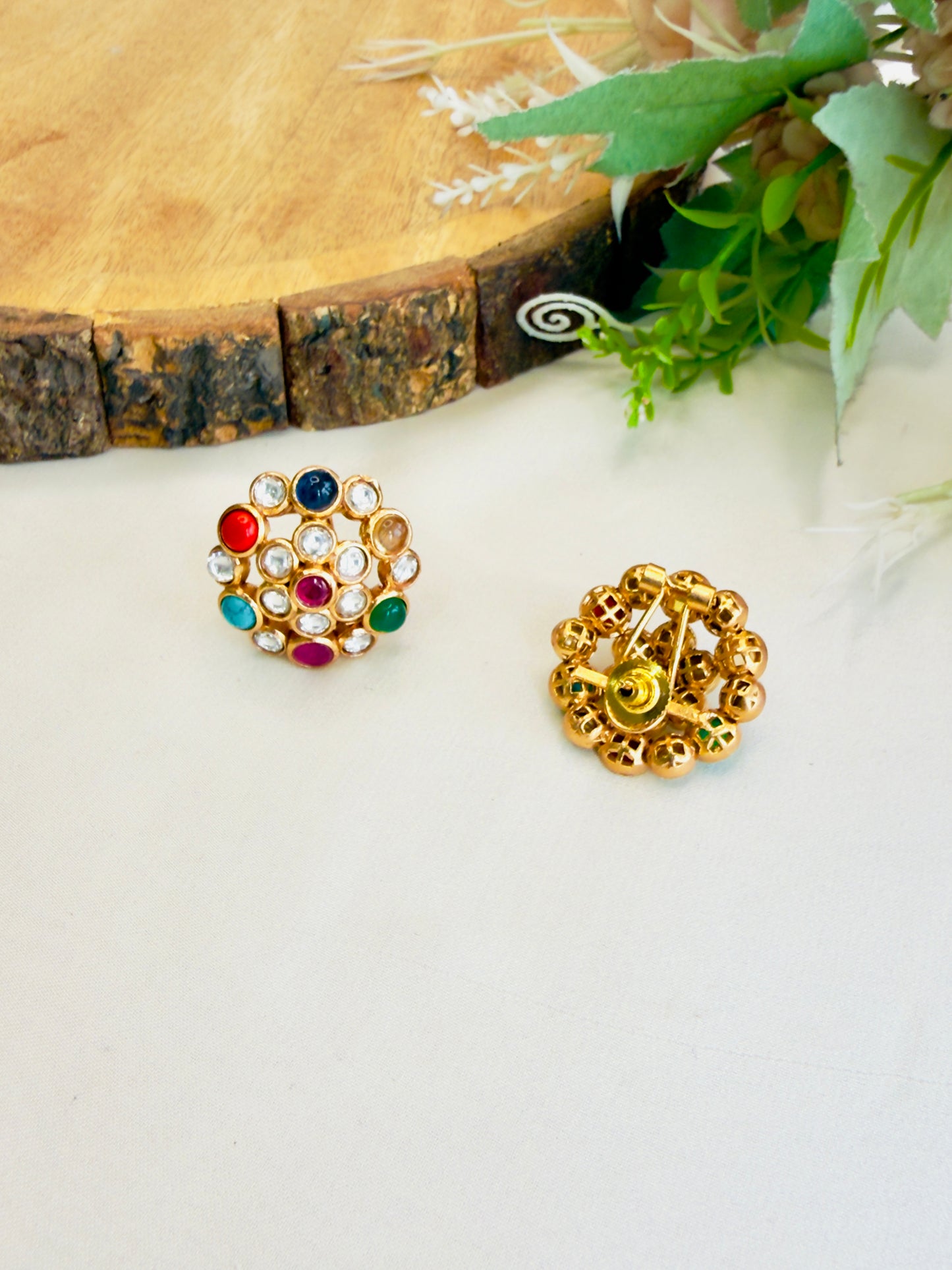 Multicolor Back Support Studs