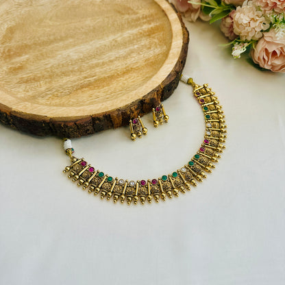 Short Ruby Green White Necklace Set