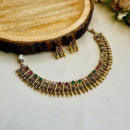 Short Ruby Green White Necklace Set