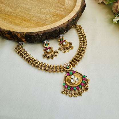 Antique Gold look a like necklace Set