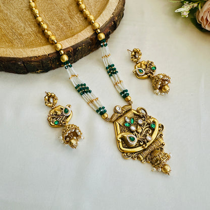 Gold Look alike Green Necklace Set