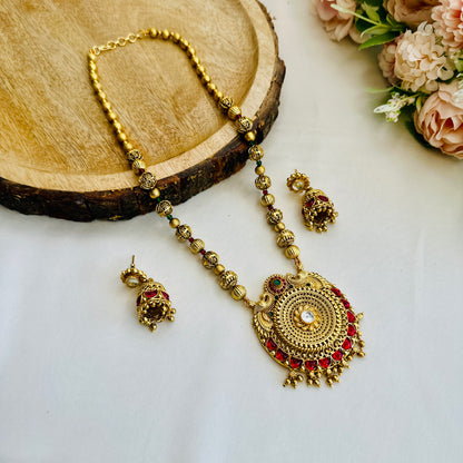 Big circular Pendant Necklace Set