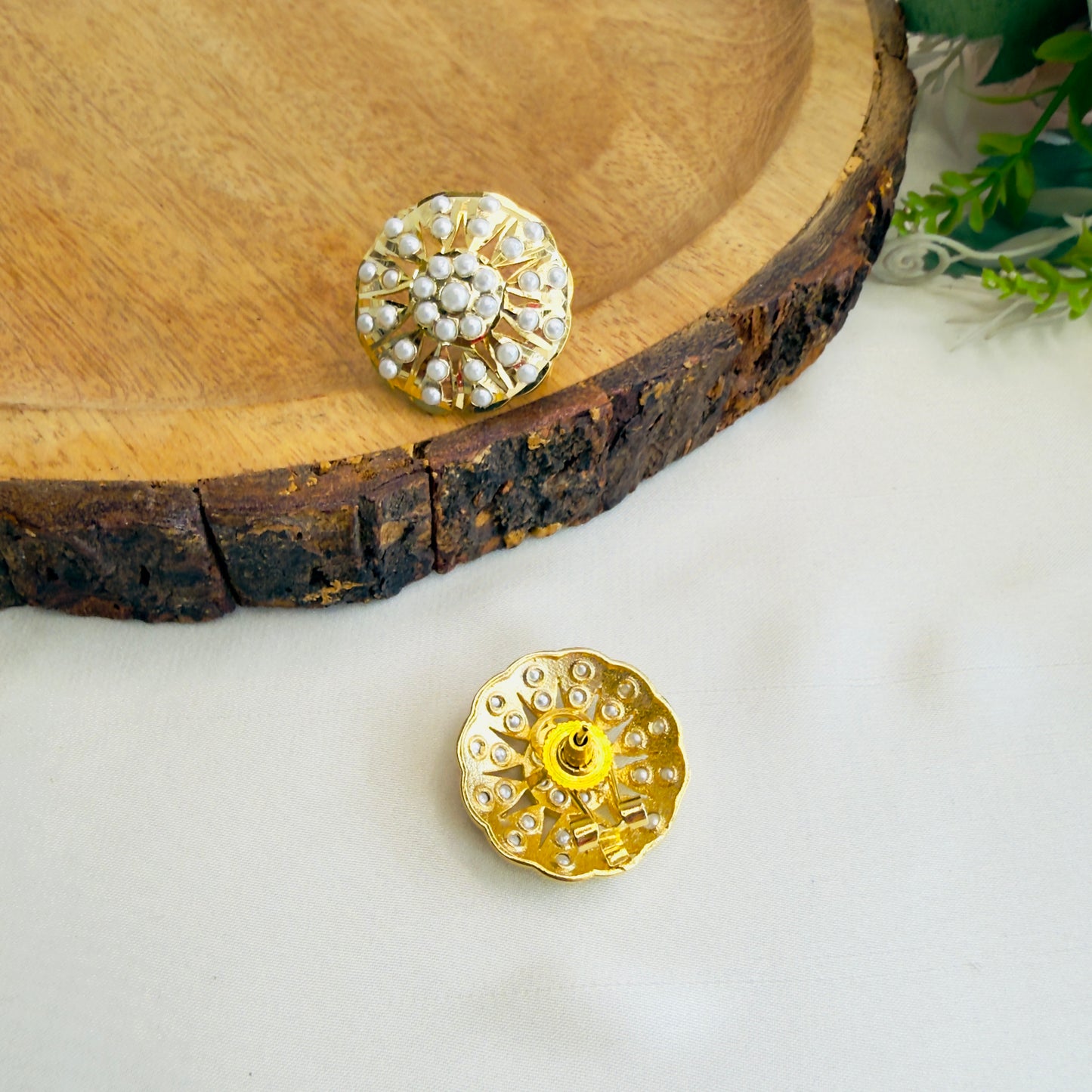 Jadau Stud Earring